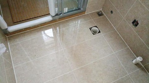 低预算旧房翻新｜佛山师傅揭秘美缝剂值不值得做